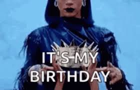Birthday Gift On My Birthday Gif Https Encrypted Tbn0 Gstatic Com Images Q Tbn 3aand9gcsk3rm4klafdskvegn2bes0exypqvefyiegyw Usqp Cau