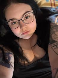 지저분한 머리는 신경 안 써💕