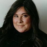 Erin Hinebaugh's Instagram, Twitter & Facebook