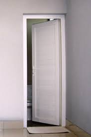 Pin Oleh Mutia Wahyu Primarini Di Desain Pintu Kamar Mandi Pvc Kayu Aluminium Kaca The Doors Desain Rumah
