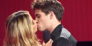 Addison Rae and Tanner Buchanan Kissed at the MTV Awards and Twitter Is  Absolutely Roasting Them