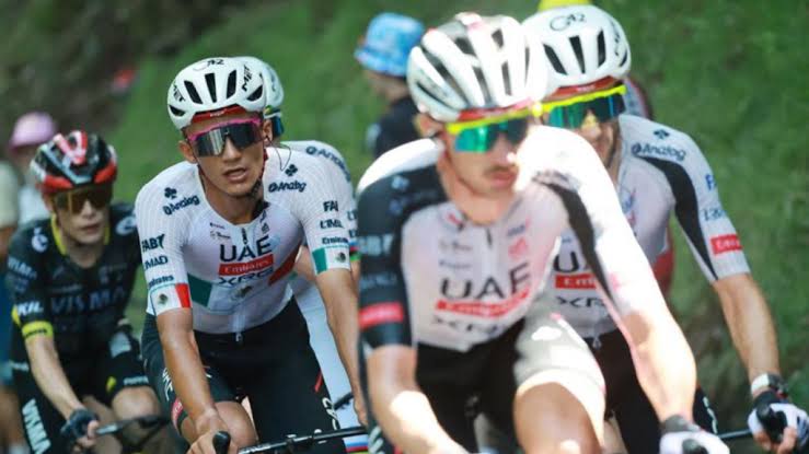 El mexicano Isaac del Toro brilla en Francia y conquista el tercer lugar en  la etapa 6 del Tour – Los Hijos de la Noticia