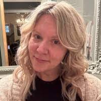 Shelly Wilkins's Instagram, Twitter & Facebook