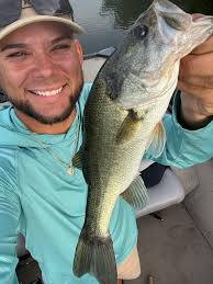 Almost 15 pounder? Definitely one of the largest bass I've ever caught.  Full cast to catch to weigh right here! Enjoy!