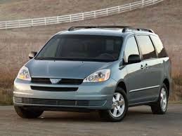 Its full option with leather interior, automatic transmission system, power doors and booth, navigation system with reverse camera, dvd player. Used Toyota Sienna Buyer S Guide Autobytel Com
