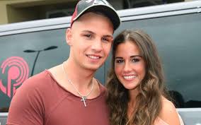 See more of sarah lombardi on facebook. Sarah Lombardi Und Ihr Ex Pietro Bald Wieder Zusammen Im Tv Web De