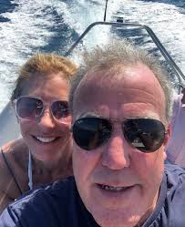 Lisa hogan regularly appeared in clarkson's farm, streaming on amazon prime video, helping her boyfriend jeremy clarkson restore the farm to its former glory. Lisa Hogan Wiki Biography Age Husband Family Net Worth More