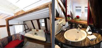 The small, timber framed house was built in the 14th century and was. Zimmer Hotel Schiefes Haus Deutsch