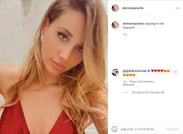 Napoletana, 28 anni (26 in meno del cantante), la giovane donna lo avrebbe conosciuto a capri l'estate scorsa durante un suo spettacolo e sarebbe già stata presentata ai figli più grandi di d'alessio, ovvero claudio, ilaria e luca, nati dal. Denise Esposito Pubblica Questa Foto Arriva Il Commento Del Fidanzato Gigi D Alessio Solonotizie24