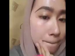 Hehe jika sabun cair dan bertukar menjadi warna hitam, maknanya ada bahan kimia, jika sabun cair produk dynars, tati, dms, glow glowing, smuanya ad merkuri n hidroquinone. Glow Glowing Solution By Glow Glowing Indonesia