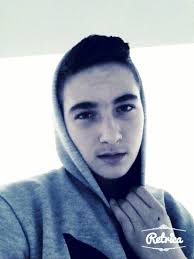 Vajzat me te bukura & Djali me simpatik