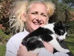 Woman marries cat to avoid eviction by landlord who wouldn't allow pets