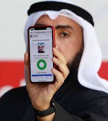 على الرغم من ظهور فيروس كورونا المستجد لأول مرة في الحيوانات البرية وثم انتقل إلى البشر، إلا أن مسار الانتشار الرئيسي ينتقل بعد ذلك من شخص لآخر عبر القطيرات. Ø´Ù‡Ø§Ø¯Ø© ØªØ·Ø¹ÙŠÙ… ÙƒÙˆØ±ÙˆÙ†Ø§ Ø¬ÙˆØ§Ø² Ø³ÙØ± Ø§Ù„Ø±Ø§ÙŠ