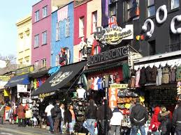 Tempat pelancongan yang menarik minat orang ramai adalah london. 7 Pasar Yang Wajib Dilawati Di London Iluminasi