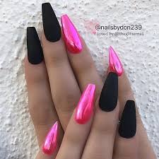 Black And Pink Ombre Stiletto Nails Matte Black And Pink Chrome On Coffin Stiletto Nails Nail Design By Nailsbydon239 Follow Yooying Cute Acrylic Nails Pink Nails Trendy Nails