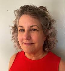 Laurie Mcmanus's Instagram, Twitter & Facebook