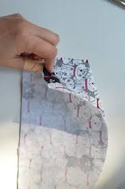 Those who don't have access to a printer may now manually sketch it out on a 1/2″ grid. Free Face Mask Tutorial And Printable Pattern For Adult Sizes On The Cutting Floor Printable Pdf Sewing Patterns And Tutorials For Women
