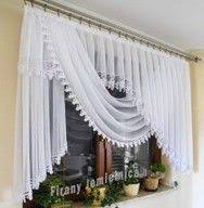 Firana Z Szalem Ozdobiona Gipiura Szerokosc 2 00 Elegant Curtains Curtains Curtain Decor