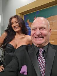 THE NUMBER ONE SPORTS GAMBLING ENTERTAINMENT SHOW IN THE WORLD ONLY HAS 5  WEEKS LEFT. WEEK 15 SEASON 8 DOES NOT DISAPPOINT. INSANE ENERGY, INSANITY,  LAUGHS, WINNERS, CATCHES, YELLING. 38-30 IS MY