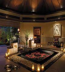 Whether presented as a gift or grown in a garden, roses may represent fond memories for many people. Soiree Romantique Bain Aux Petales Pour La Saint Valentin Salle De Bain Romantique Idees Romantiques Salles De Bains De Reve