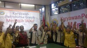 Gaji oranger mobile di pt pos indonesia Ribuan Karyawan Petrokimia Tagih Janji Gaji Rp 15 Juta Sebulan Tribunnews Com Mobile