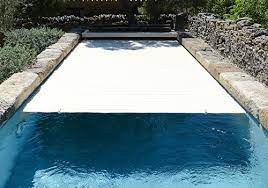 Check spelling or type a new query. Volet Roulant De Piscine Hors Sol Ou Immerge Votre Devis Gratuit