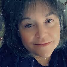 Laura Thompson (@laura.thompson.98871) • Facebook