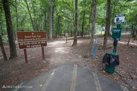 Visitors can bring their own boats or rent from nearby marinas. Red Top Mountain Sweet Gum Trail Hikethesouth