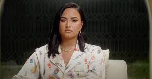 Полное имя — деметрия девонн ловато (demetria devonne lovato). Is Demi Lovato Blind She Still Has Health Issues Following Overdose