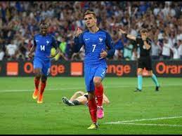 The competition's current top scorer has been showing off his unique goal celebration this summer and it's got a lot of people talking. Antoine Griezmann Hotline Bling Funny Griezmann Celebration Euro 2016 Youtube