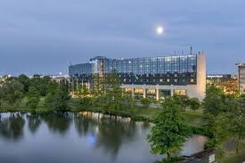 Das hotel holiday inn express® frankfurt airport liegt an der autobahn a5, nur 15 fahrminuten vom flughafen frankfurt. The 10 Closest Hotels To Hannover Airport Haj Booking Com
