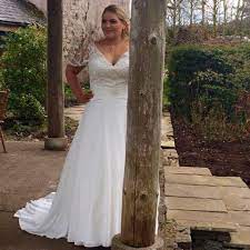Dress to impress in bold colors, prints & flattering cuts. Clearance Wedding Dress 250 Ivory Uk 28 Plus Size Wedding Dress B Ballgown Divas Beverley