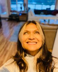 Accentuating the beauty of my very special eye. Thanks @saigeclawsonhair  for another great cut that frames my diamond eye:) #grateful #beauty #hair