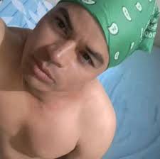 Mi hermano Christian Gómez Tapón y yo nos unimos. Un poquito de mensaje en  estos tiempos, vayan a ver el video completo en youtube Quiero paz Tapon y  Gonin. Gracias mis compitas.