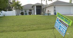 Fewer mortgage applications possible sign of market cooling off, expert says