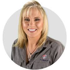 Hilary Moldovan's Instagram, Twitter & Facebook