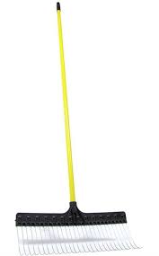 The Best Leaf Rakes For Yard Work Fall Yard Work Yard Work Rakes