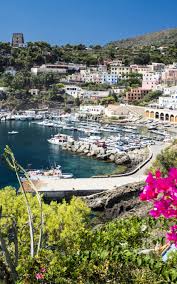 Ustica is a municipality in the province of palermo, sicily, italy. Ustica L Isola Ribelle Del Mediterraneo