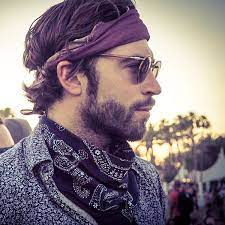 No Country For Men Without Bandana Comingbackcaramel Foulart Bandana Amapure Coachella Keep Loveisthea Bandana Hairstyles Hair Styles Mens Hairstyles