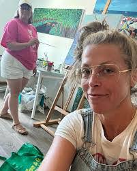 Heidi Bledsoe's Instagram, Twitter & Facebook