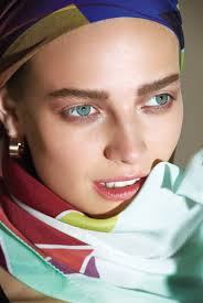 Why Microfeathering Is The Hottest New Treatment for Full, Natural Looking  Eyebrows