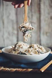 Creamy Vegan Mushroom Fettuccine Alfredo Hot For Food By Lauren Toyota Recipe Stuffed Mushrooms Food Vegan Alfredo Sauce