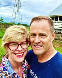 🎉 Big, Huge, Juicy News! Today I pivot!! I've left Mōdere as a side  business. That journey was filled with invaluable experiences, growth,  super amazing memories, and the most wonderful people who