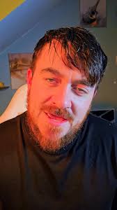 Here's a snippet of an original song I've been working on. I haven't picked  a name for it yet. Any suggestions? HAPPY NEW YEAR, #musician #irishmusic  #folksinger #irelandsongs #ireland #irishabroad ...