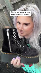 Dr. Martens Velvet Jadon Max Boots 🖤 #drmartens #docmartens #docs  #drmartensofficial #drmartensstyle #drmartensoutfits @Dr. Martens