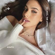 Rose Ostrowski's Instagram, Twitter & Facebook