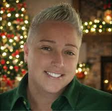 🎶 Dave Edwards Exciting Journey in Music! 🎶Born in Tyler, Texas, I grew  up in a middle-income family with a law enforcement dad and a mom who was  an RN. My love