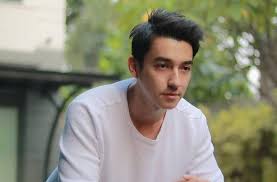 Aska berada di luar kota, sedangkan aliff sedang kritis positif corona. Kian Mengkhawatirkan Aliff Alli Belum Juga Sadarkan Diri Karena Covid 19 Matamata Com