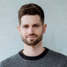 Flow Club Host Evan Farrell