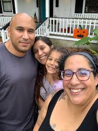 Jackie Lebron's Instagram, Twitter & Facebook